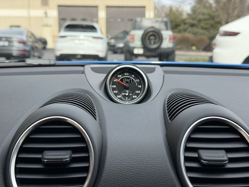 Used 2025 Porsche 718 Cayman w/ Sport Chrono Package image 36