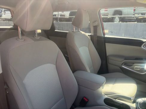 Used 2022 Kia Soul LX w/ Technology Package FWD image 24