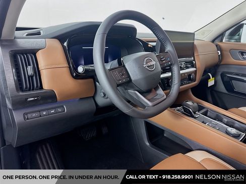 New 2026 Nissan Pathfinder Platinum image 9