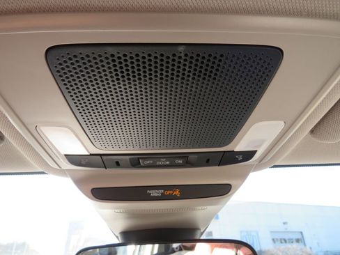 Used 2023 Honda HR-V LX image 14