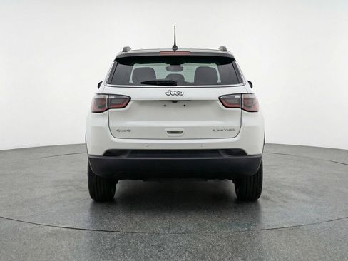 Used 2025 Jeep Compass Limited AWD/4WD image 7