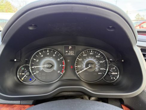 Used 2010 Subaru Legacy 2.5i Limited image 25