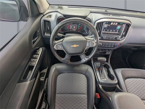 Used 2015 Chevrolet Colorado Z71 image 16