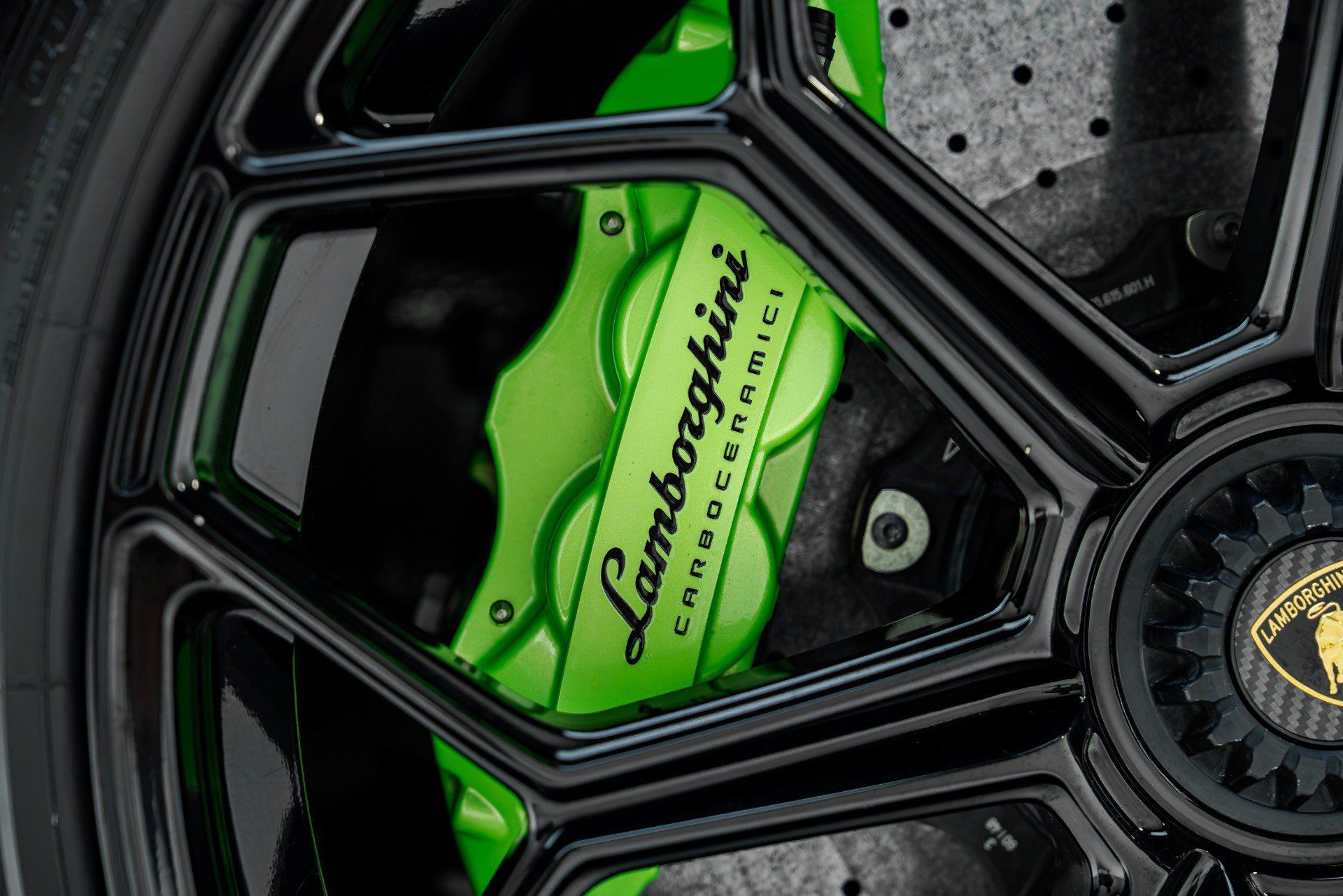 Used 2019 Lamborghini Aventador SVJ AWD/4WD image 64