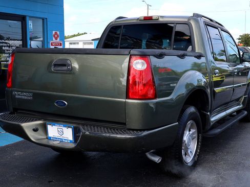 Used 2004 Ford Explorer Sport Trac XLT image 4