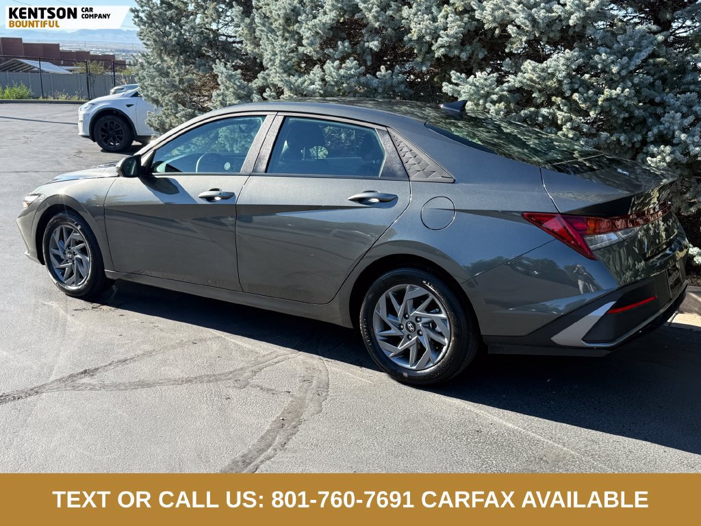 Used 2026 Hyundai Elantra Hybrid FWD image 5