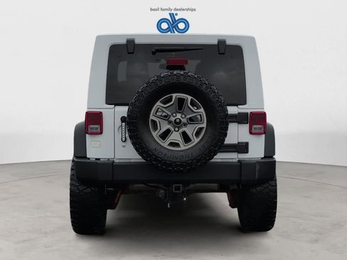 Used 2018 Jeep Wrangler Unlimited Rubicon w/ Cold Weather Group image 6