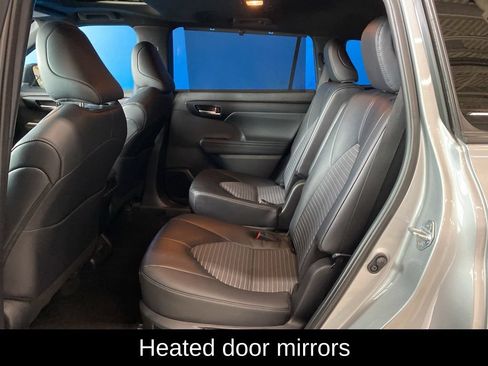 Used 2025 Toyota Highlander XSE AWD/4WD image 20