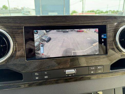Used 2020 Mercedes-Benz Sprinter 3500 image 7