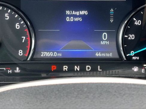 Used 2023 Ford Explorer XLT image 23