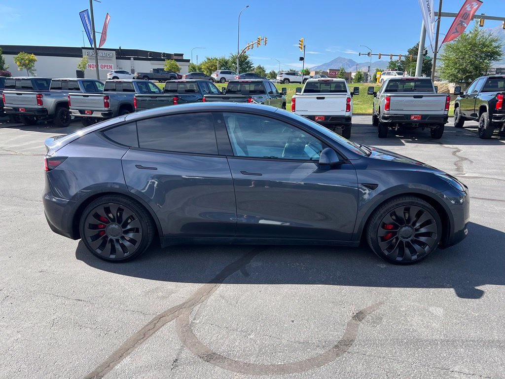 Used 2022 Tesla Model Y Performance AWD/4WD image 6