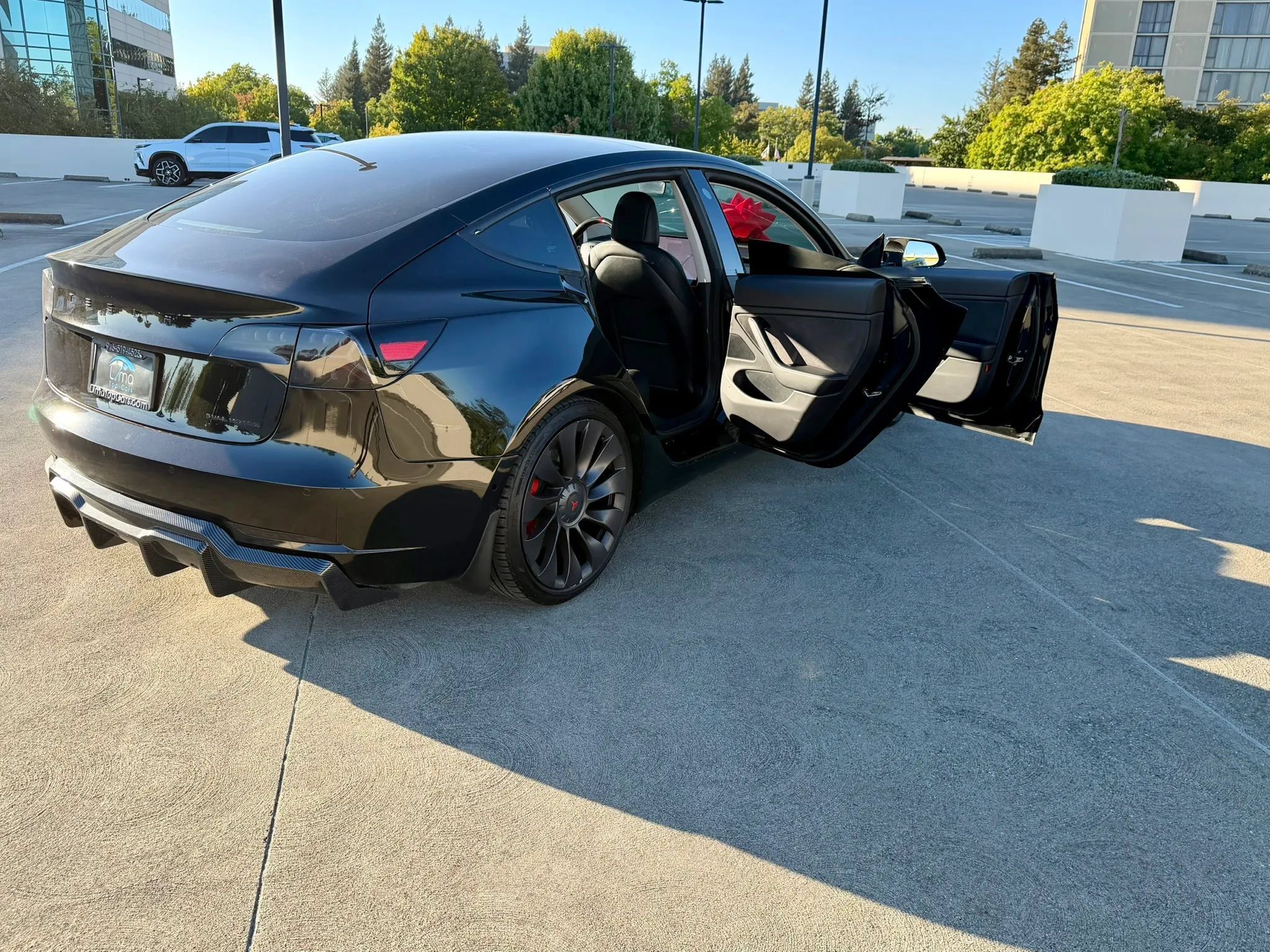 Used 2018 Tesla Model 3 Mid Range RWD image 39