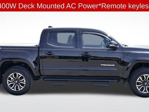 Used 2020 Toyota Tacoma TRD Sport w/ TRD Premium Sport Package AWD/4WD image 5