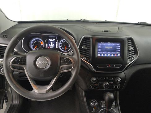 Used 2021 Jeep Cherokee Latitude AWD/4WD image 22