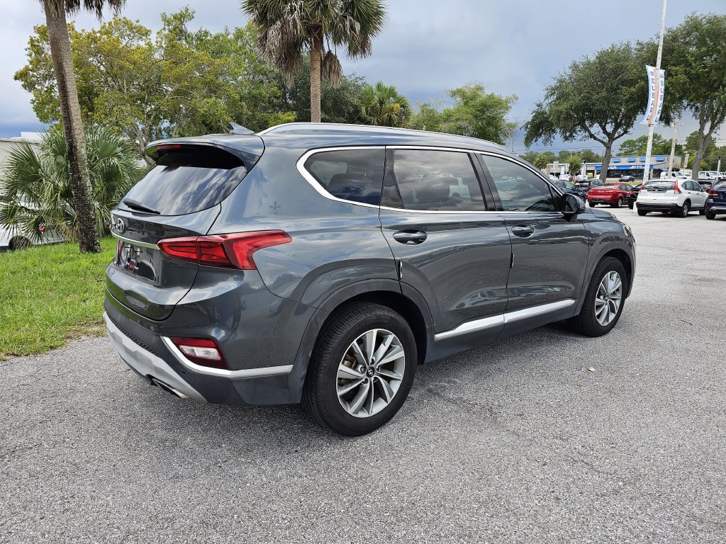 Used 2019 Hyundai Santa Fe SEL w/ Cargo Package FWD image 3