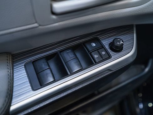 Certified 2026 Toyota Sienna LE FWD image 20