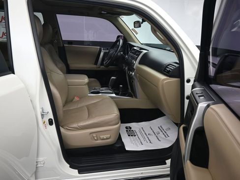 Used 2011 Toyota 4Runner SR5 w/ Premium Pkg w/Leather image 12