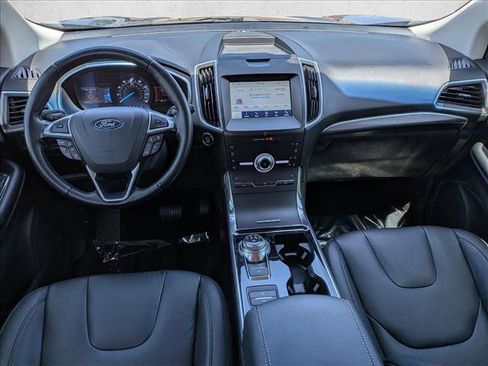 Used 2020 Ford Edge Titanium FWD image 25