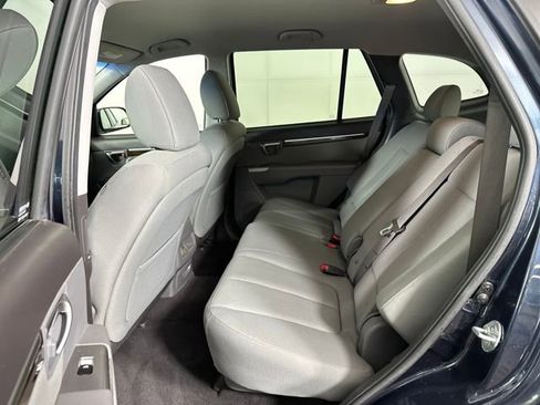 Used 2012 Hyundai Santa Fe GLS image 24