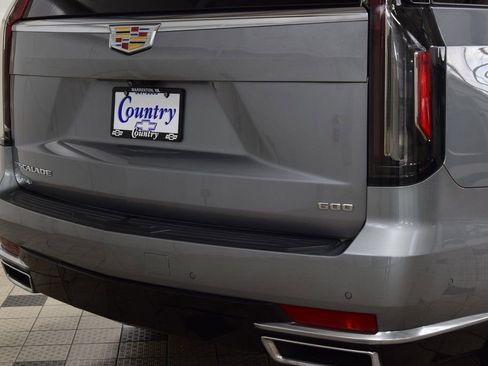 Used 2023 Cadillac Escalade Premium Luxury Platinum image 19