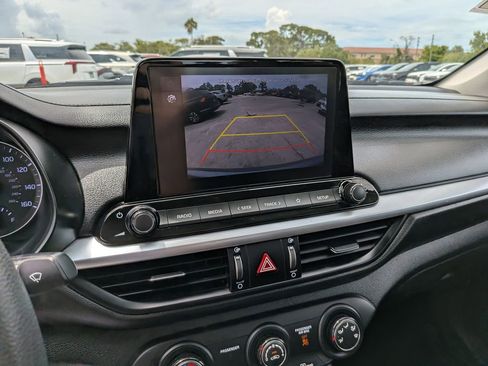 Certified 2024 Kia Forte LXS FWD image 22