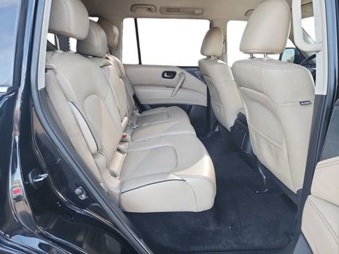 Used 2021 Nissan Armada SV image 10