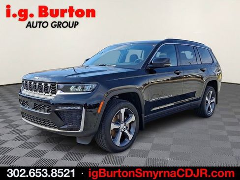 New 2026 Jeep Grand Cherokee L Limited w/ Luxury Tech Group II AWD/4WD image 2