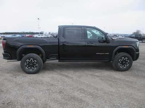 New 2026 GMC Sierra 2500 AT4X AWD/4WD image 3