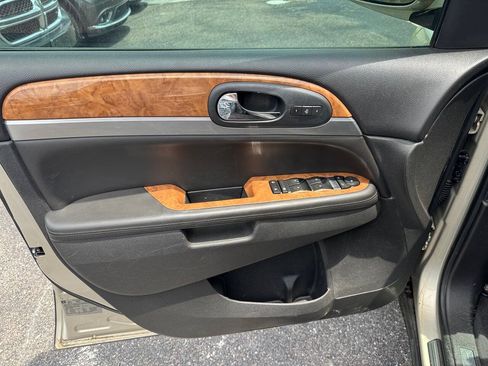Used 2012 Buick Enclave Leather AWD/4WD image 12