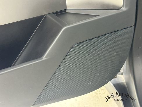 Used 2024 Tesla Cybertruck AWD Crew Cab image 25