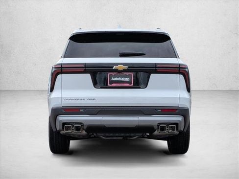 New 2026 Chevrolet Traverse LT w/ Driver Confidence Package AWD/4WD image 6