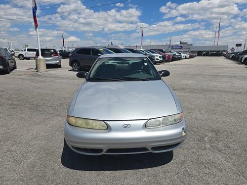 Used 2004 Oldsmobile Alero GL FWD image 9