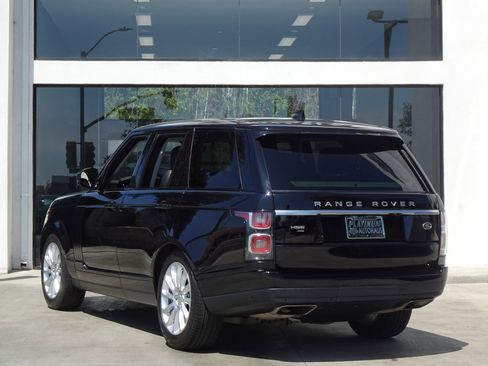 Used 2020 Land Rover Range Rover HSE image 4