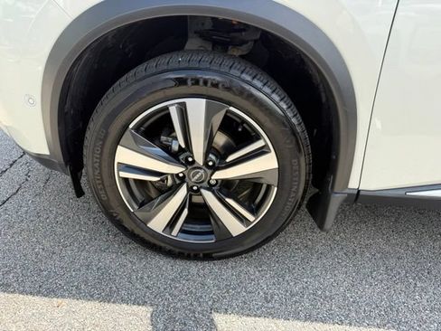 Certified 2023 Nissan Rogue SL w/ SL Premium Package AWD/4WD image 14