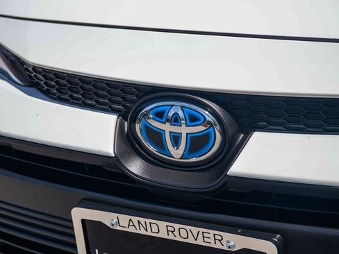 Used 2023 Toyota Corolla LE w/ Carpet Mat Package (TMS) FWD image 11