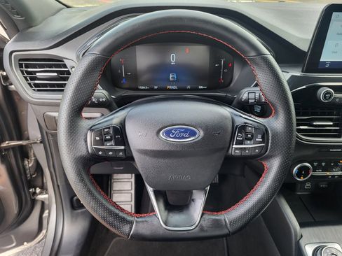 Certified 2025 Ford Escape ST-Line AWD/4WD image 26