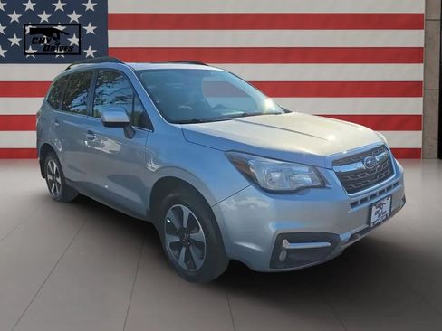 Used 2017 Subaru Forester 2.5i Limited AWD/4WD image 3