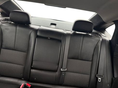 Used 2018 Chevrolet Impala LT image 13