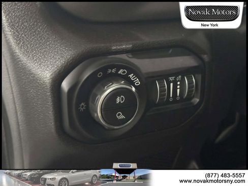 Used 2022 Jeep Gladiator Willys image 14