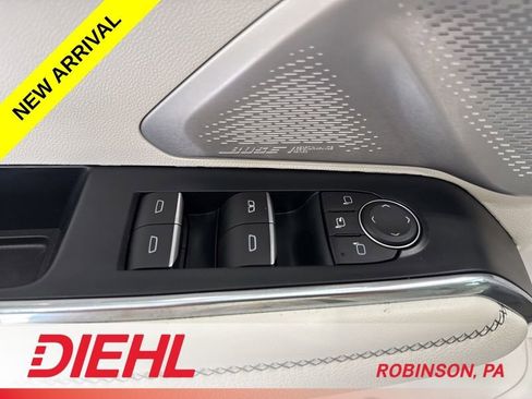 Used 2024 GMC Acadia Denali w/ Super Cruise Package image 26