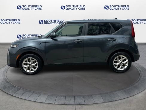Used 2020 Kia Soul S image 3