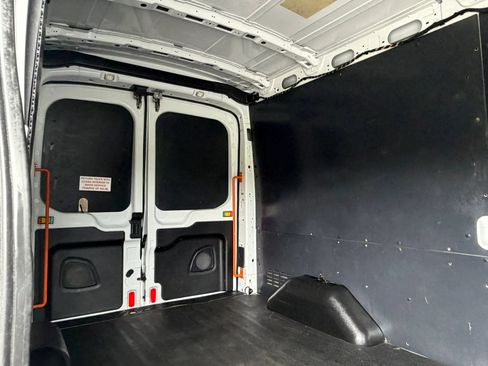 Used 2019 Ford Transit 150 148 Medium Roof RWD image 21