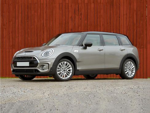 Used 2017 MINI Cooper Clubman S FWD image 1