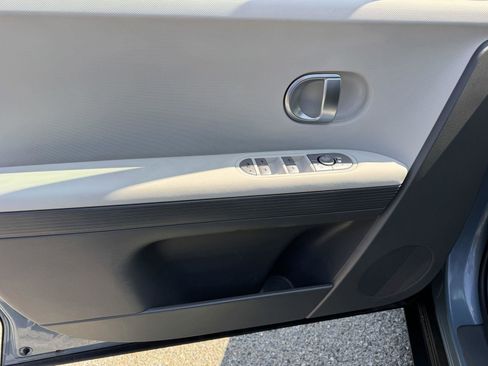 Used 2024 Hyundai Ioniq 5 SEL RWD image 15