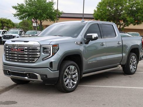 Used 2025 GMC Sierra 1500 Denali w/ Denali Reserve Package AWD/4WD image 6