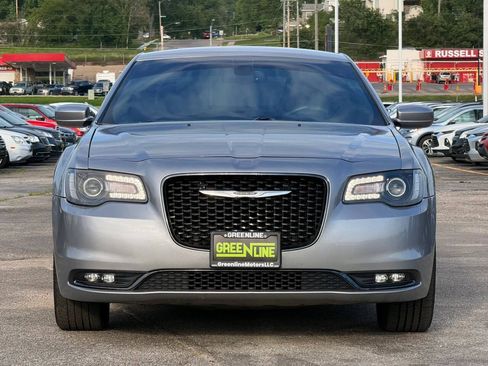 Used 2016 Chrysler 300 S AWD/4WD image 3