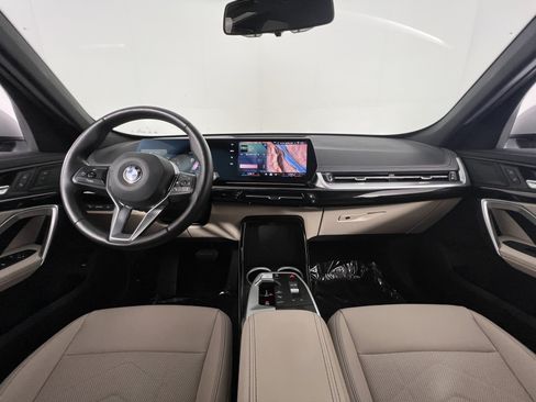 Used 2024 BMW X1 xDrive28i AWD/4WD image 11