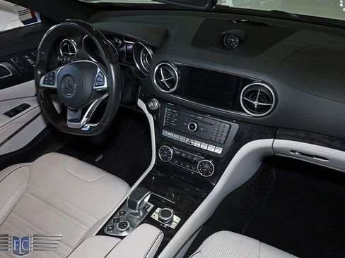 Used 2017 Mercedes-Benz SL 63 AMG image 19