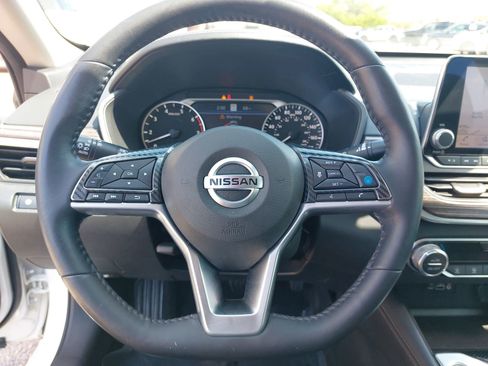 Used 2019 Nissan Altima 2.0 Edition One image 17