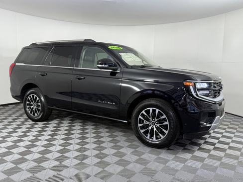 Certified 2025 Ford Expedition Platinum AWD/4WD image 1